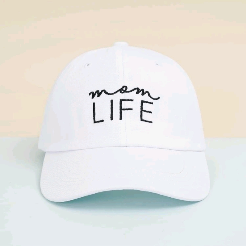 Mom Life white embroidered baseball cap NWOT 🤍One Size Fits Most.
